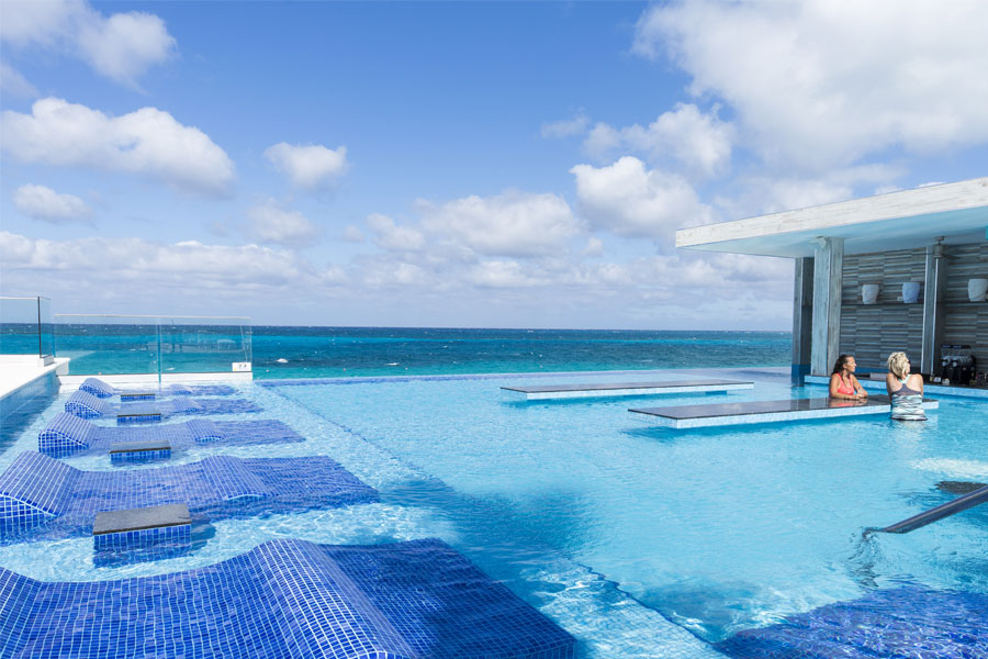 A Romantic Escapade: Uncover the Magic of Bahamas Honeymoon Packages A Romantic Escapade: Uncover the Magic of Bahamas Honeymoon Packages